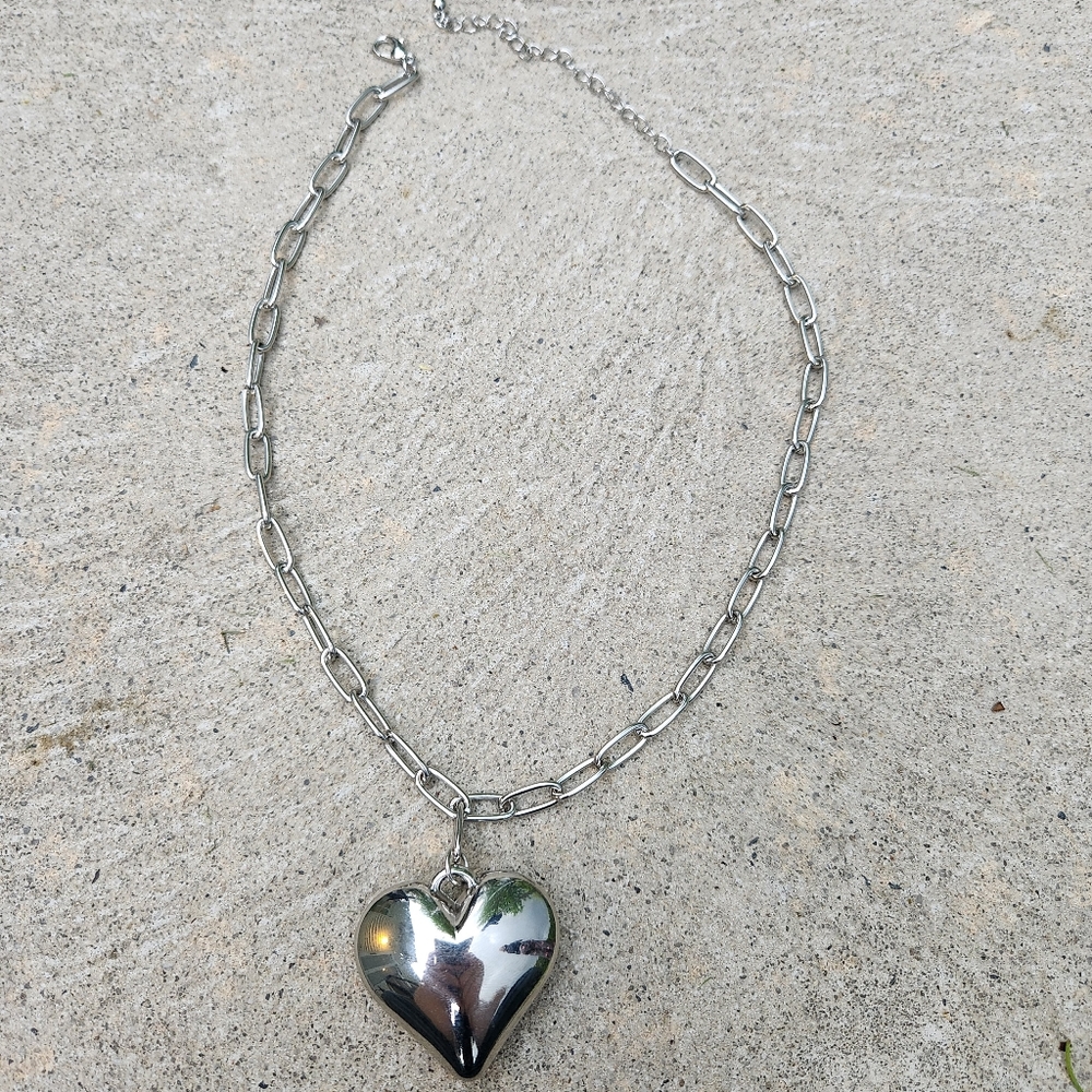 Silver heart necklace